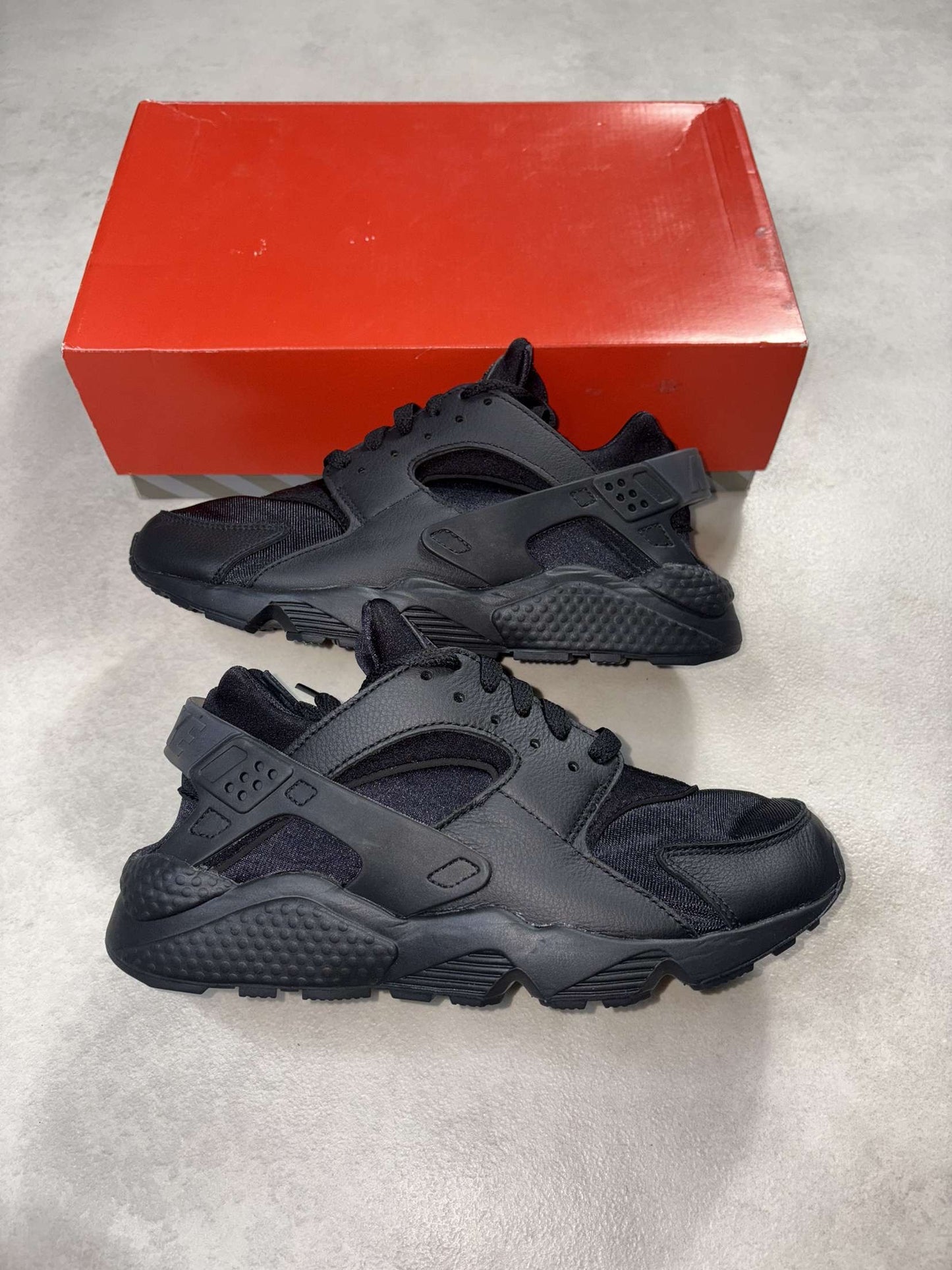 NIKE OG AIR HUARACHE - BLACK