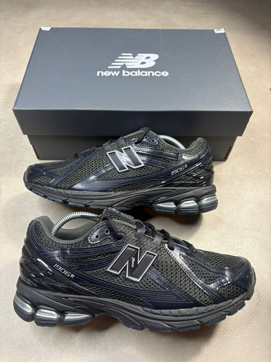 NEW BALANCE 1906R - BLACK